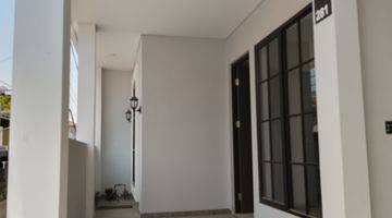 Gambar 5 Rumah Baru Gress Design Classic Modern Di Tanah Mas