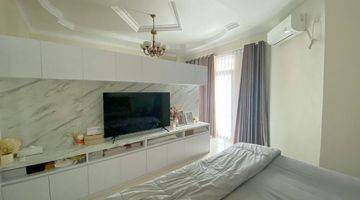 Gambar 2 Dijual Rumah Tomang Raya 2 1 2 Lantai Bagus Semi Furnished SHM 