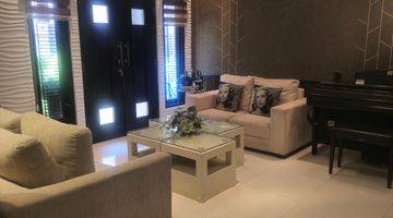 Gambar 2 Rumah Mewah Fully Furnished Di Lokasi Premium Posisi Hook