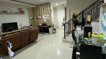 Gambar 5 Rumah 2 Lantai Bagus Semi Furnished SHM di Gading Serpong Cluster Bohemia, Tangerang