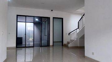 Gambar 2 Rumah 2 Lantai Sudah Renovasi Unfurnished SHM di BSD, Tangerang