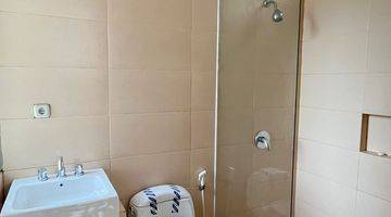 Gambar 4 Dijual Rumah Bagus Unfurnished Di Greenlake, Surabaya