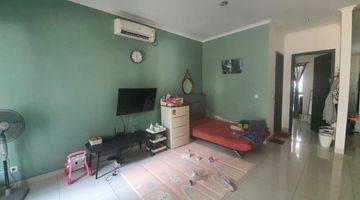 Gambar 1 Dijual Cepat Rumah Sudah Renovasi Lokasi Strategis Dan Modern, Cluster Palm Spring, Cakung, 028