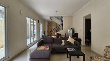 Gambar 3 Rumah 2 Lantai Bagus Semi Furnished SHM di Gading Serpong IL Lago, Tangerang