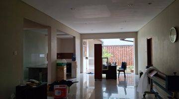 Gambar 2 Rumah Bagus Semi Furnished SHM di Griya Loka, Tangerang