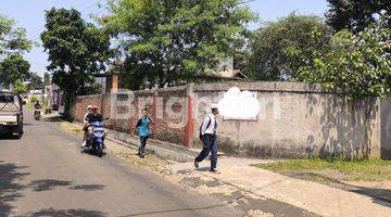 Gambar 3 TANAH LUAS DATAR TEMBOK KELILING SIAP PAKAI BANGUN