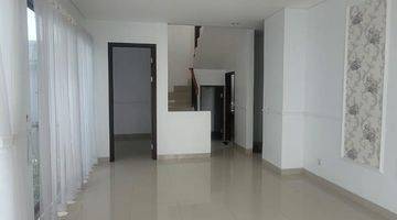 Gambar 5 Dijual Rumah Full Renov 4kt 3km di Luxmore Bsd