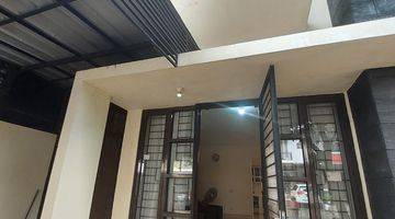 Gambar 1 Dijual Rumah SHM Furnished di Delatinos Bsd