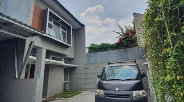 Gambar 2 Dijual Rumah Baru 2 Lantai Dekat Grand Mall Solo 1,1m