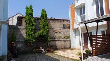 Gambar 2 Rumah 2 Lantai Bagus Shm Dalam Cluster One Gate System 