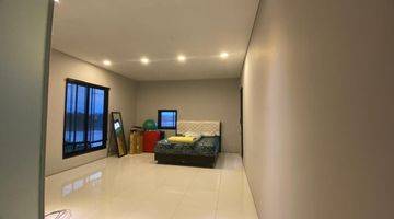 Gambar 4 Turun Harga 700 Juta! Rumah View Danau Semi Furnished Lux Fasad Scandivanian Style Di Kota Baru Parahyangan
