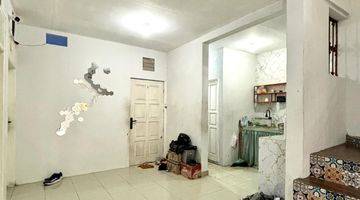 Gambar 4 Rumah Kosan 11 Kamar Luas Tanah 240 M² Cocok Investasi