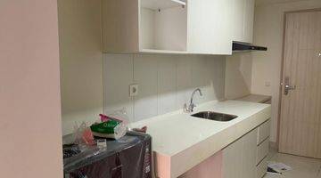 Gambar 3 Di Sewakan Apartemen Orange County Lippo Cikarang Bagus Furnished Tower Newport