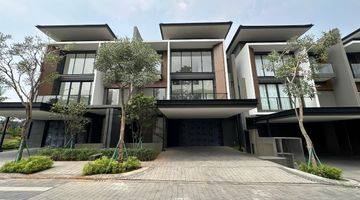 Gambar 1 Di Jual Rumah 3 Lantai Siap Huni Laurel Nava Park di Bsd City, Tangerang