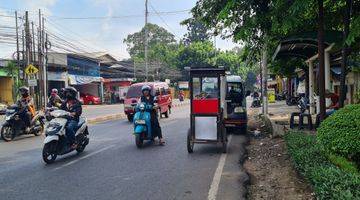 Gambar 5 Pabrik Luas Dan di Pinggir Jalan Raya Bogor