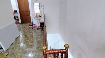 Gambar 1 Rumah, 2½  Lantai, Hadap Selatan, Graha Sunter Pratama