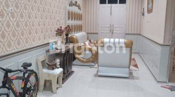 Gambar 4 Rumah cantik Hook 1 lantai Full furnished bergaya klasik Royal Platinum 2