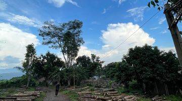 Gambar 5 Tanah Luas di Cikalongwetan Kabupaten Bandung Barat