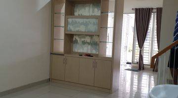 Gambar 1 Disewa! Rumah Glc 6x15 Cluster Amerika Furnished Renovated