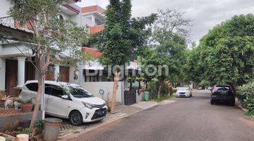 Gambar 2 Rumah Dalam Cluster Di Cibubur Dengan One Gate System