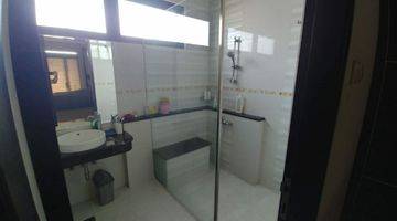 Gambar 4 Rumah Mewah 3 Lantai Full Furnished di Sudirman Town House