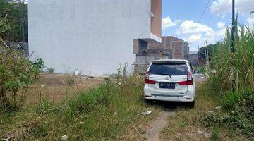 Gambar 4 Tanah Jalan Pandanaran Selatan Kampus Uii Jalan Kaliurang Km. 12