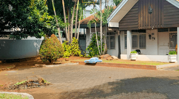 Gambar 2 Rumah Cipinang Taman Carport Luas Dekat St Kereta Cepat