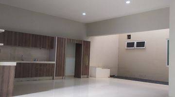 Gambar 1 Rumah Bagus Terawat Semi Furnished 2 Lt di Pondok Indah Jakarta Selatan