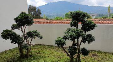 Gambar 1 Rumah Cantik 3 Lantai di Ungaran Barat View Gunung