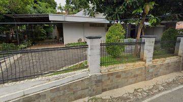 Gambar 3 Rumah Hoek 2 Lantai Full Furnished Daerah Sampangan Semarang