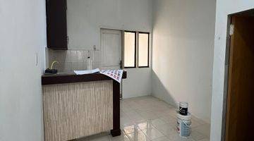 Gambar 4 Dijual Rumah Townhouse Komplek Greenville