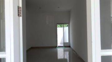 Gambar 2 Dijual Rumah Townhouse Komplek Medan Resort City 