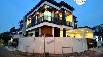 Gambar 1 Rumah Hook Minimalis Modern Baru di Kawasan Komplek Bsd