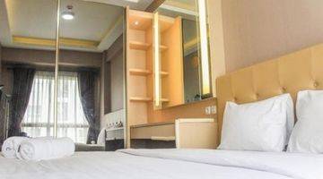 Gambar 2 Apartemen Scientia, Gading Serpong Full Furnished View Pool