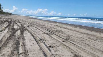 Gambar 2 Tanah los pantai parasut di Tabanan lingkungan villa mewah