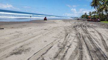 Gambar 1 Tanah los pantai parasut di Tabanan lingkungan villa mewah