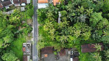 Gambar 5 Tanah kontur datar di Ubud, Akses jalan 8 meter