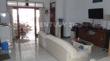 Gambar 5 Dijual Rumah Besar Layak Huni Di Jl Kembar Mas Pusat Kota Bandung