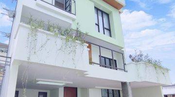 Gambar 1 Rumah Bagus Full Furnish Lokasi Murah 2.5 Lantai Lt 63m2 Lb 147 M2 Harga Rp2 M Nett