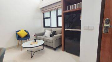 Gambar 4 Rumah Bagus Full Furnish Lokasi Murah 2.5 Lantai Lt 63m2 Lb 147 M2 Harga Rp2 M Nett