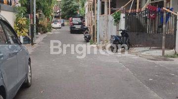 Gambar 4 Rumah siap huni, Cozy, 2 Row Jalan, Di Pulo Asem ( R 1409 S)