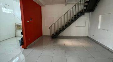 Gambar 3 Rumah Ruko 3 Lantai Baru Unfurnished SHM di Sayap Jamika Kota Bandung, Bandung