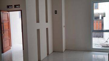 Gambar 5 Rumah Scandinavian 2 Lantai Baru Unfurnished SHM di Jalan Kembar Regol, Bandung