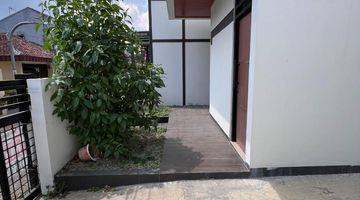 Gambar 4 Rumah 2 Lantai Baru Unfurnished SHM di Margahayu Raya, Bandung