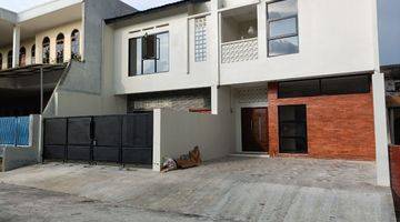 Gambar 2 Rumah 2 Lantai Baru Unfurnished SHM di Margahayu Raya, Bandung