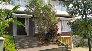 Gambar 2 Rumah 3 Lantai Full Furnished SHM di Dago Resort Bandung