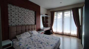 Gambar 5 Rumah 3 Lantai Full Furnished SHM di Dago Resort Bandung