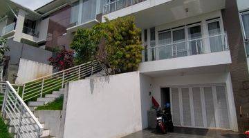 Gambar 1 Rumah 3 Lantai Full Furnished SHM di Dago Resort, Bandung