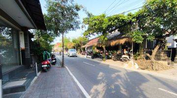 Gambar 1 RARE SHOP IN MAIN ROAD BATU BOLONG CANGGU NEAR MEXICOLA