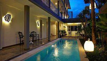 Gambar 4 Guest House For Sale. Limited Offer. Petitenget, Seminyak Kuta Bali.